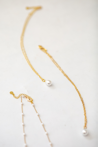 The Pearl Drop 'Gracie' Necklace by Annie Claire Designs - SoSis