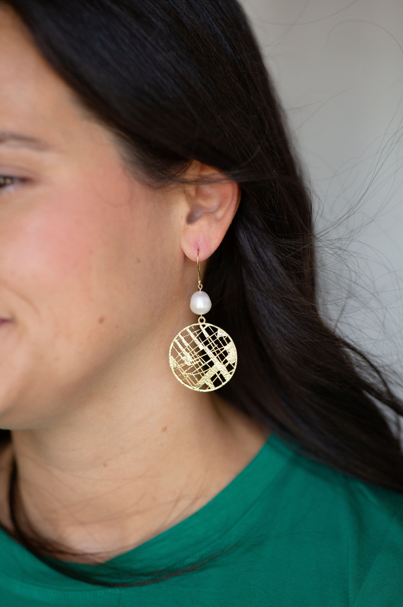 Pearl & Gold Filigree Earrings