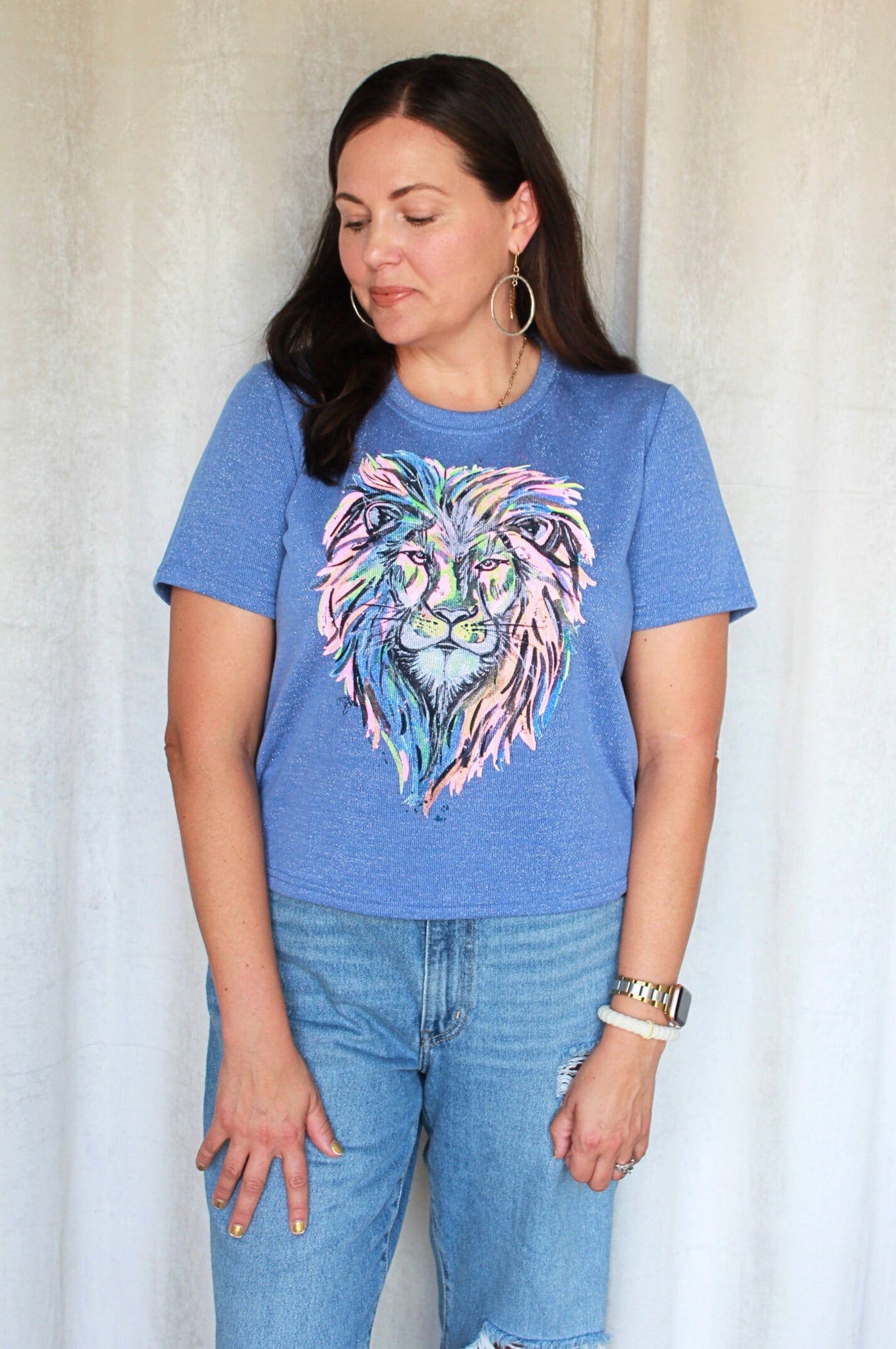 SoSis Signature Mid Length Boxy Sparkle Lion Mascot Tee