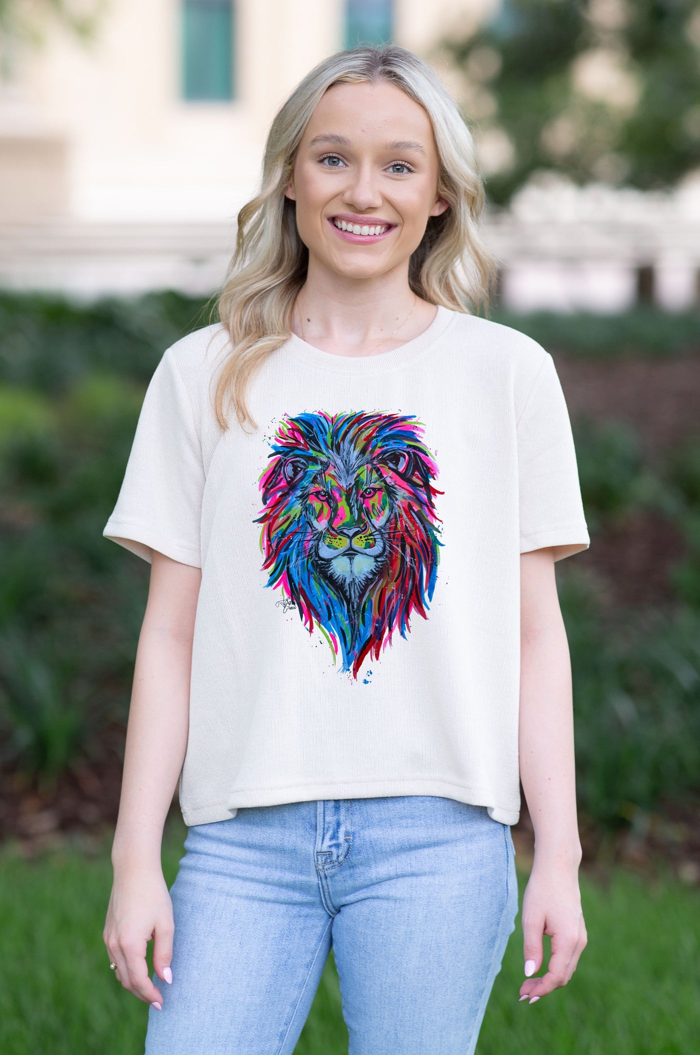 SoSis Signature Mid Length Boxy Sparkle Lion Mascot Tee